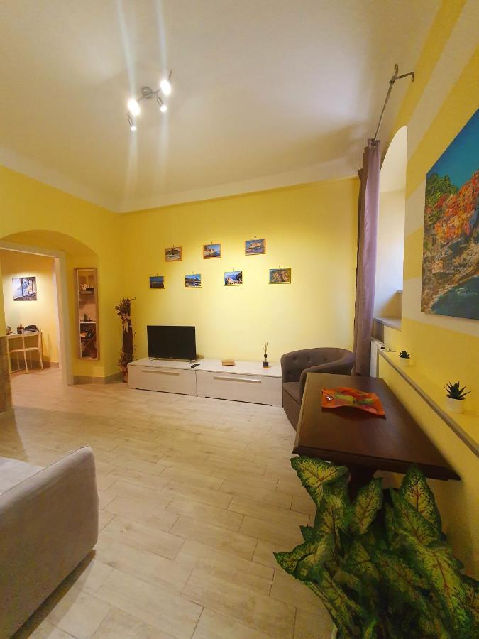 Tecla House Apartment Специя Екстериор снимка